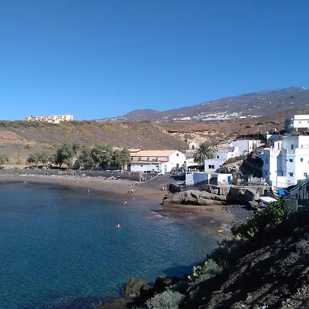 Mit Sonnenterrasse Und Panorama - Meerblick, 5 Min. Von Hafen + Appartement