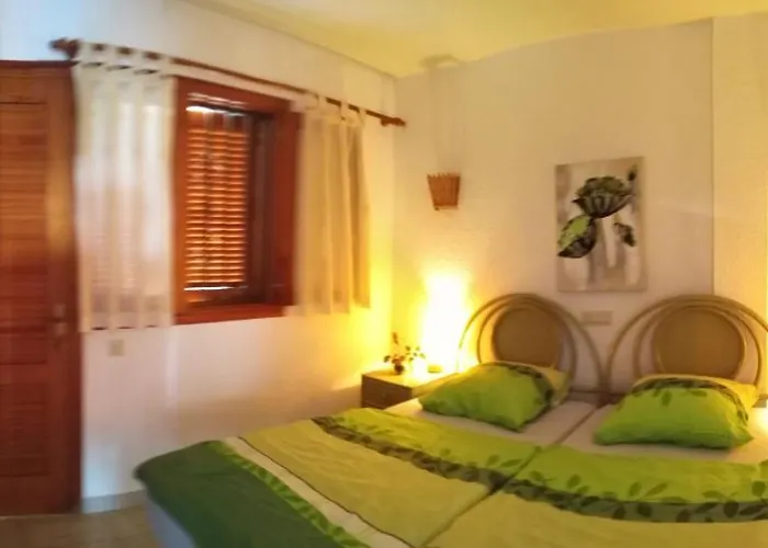 Mit Sonnenterrasse Und Panorama - Meerblick, 5 Min. Von Hafen + شقة *