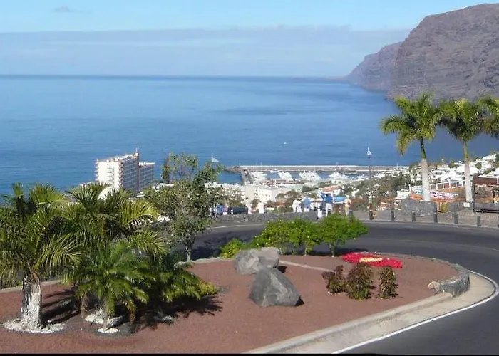Mit Sonnenterrasse Und Panorama - Meerblick, 5 Min. Von Hafen + Appartement *