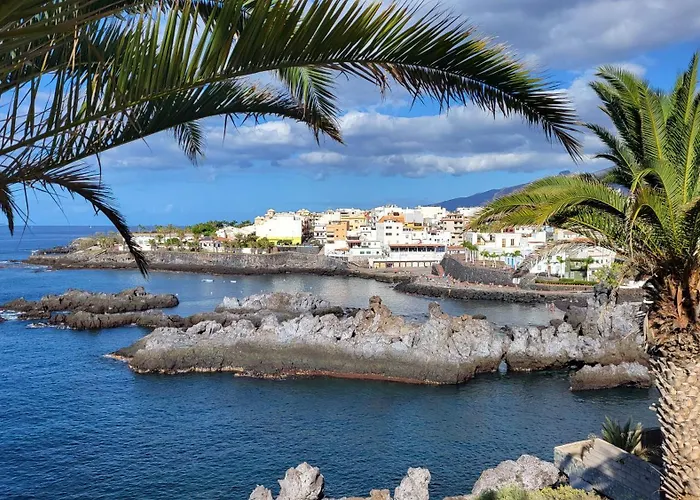Mit Sonnenterrasse Und Panorama - Meerblick, 5 Min. Von Hafen + *