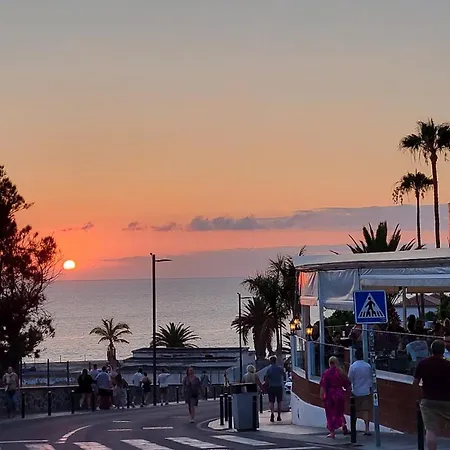 Mit Sonnenterrasse Und Panorama - Meerblick, 5 Min. Von Hafen + Апартаменты